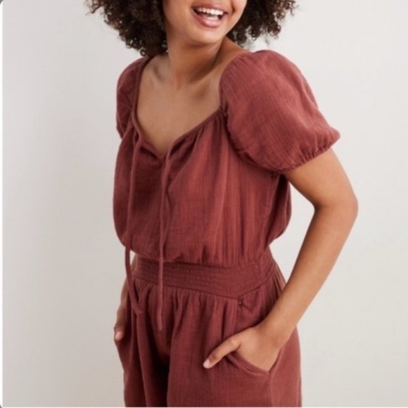 aerie Pants - Aerie women’s puff sleeve shorts romper - size Large